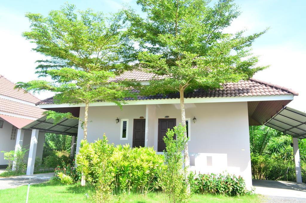 Baansuan Rimnam Resort Krabi Exterior photo
