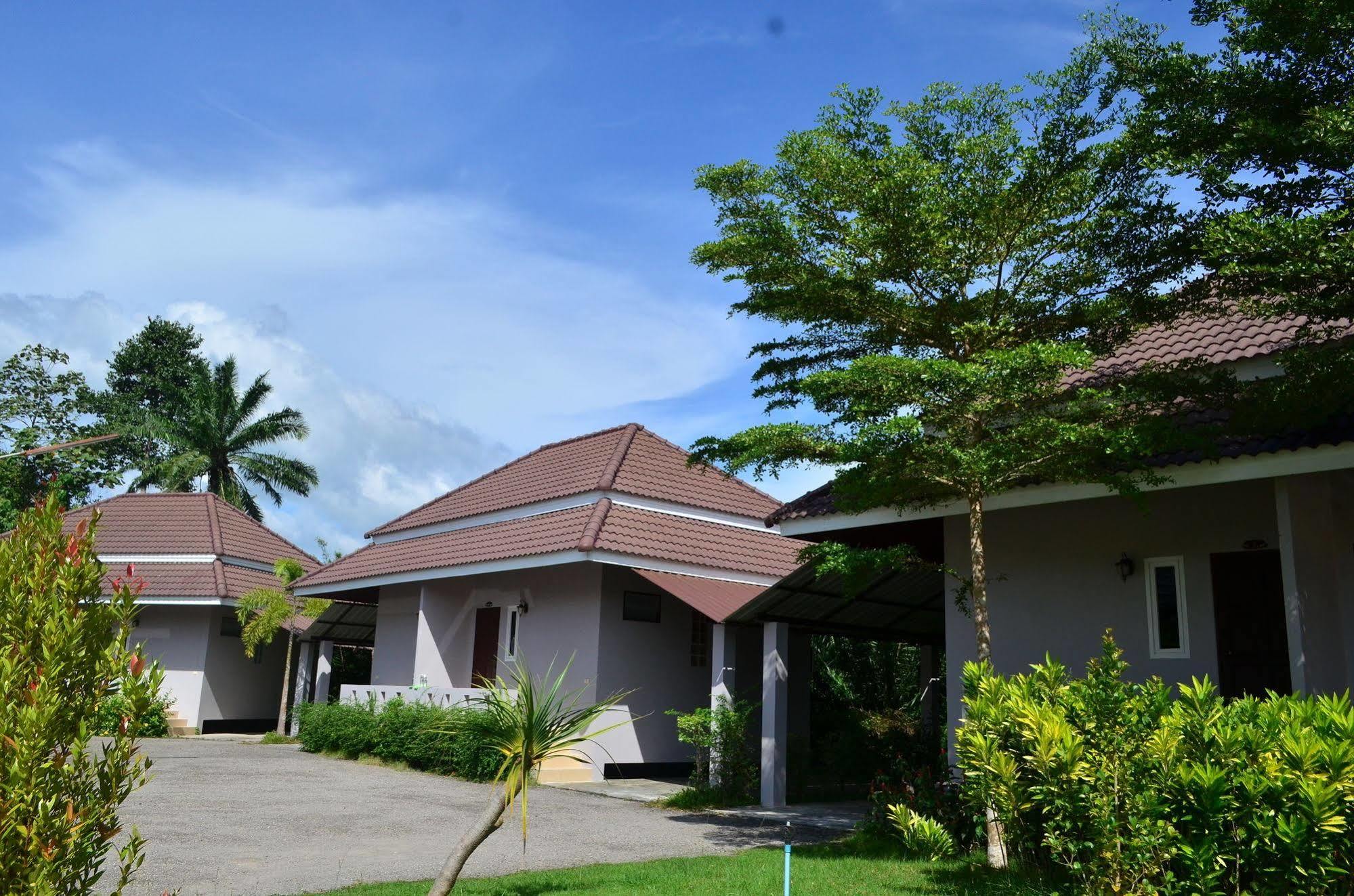Baansuan Rimnam Resort Krabi Exterior photo